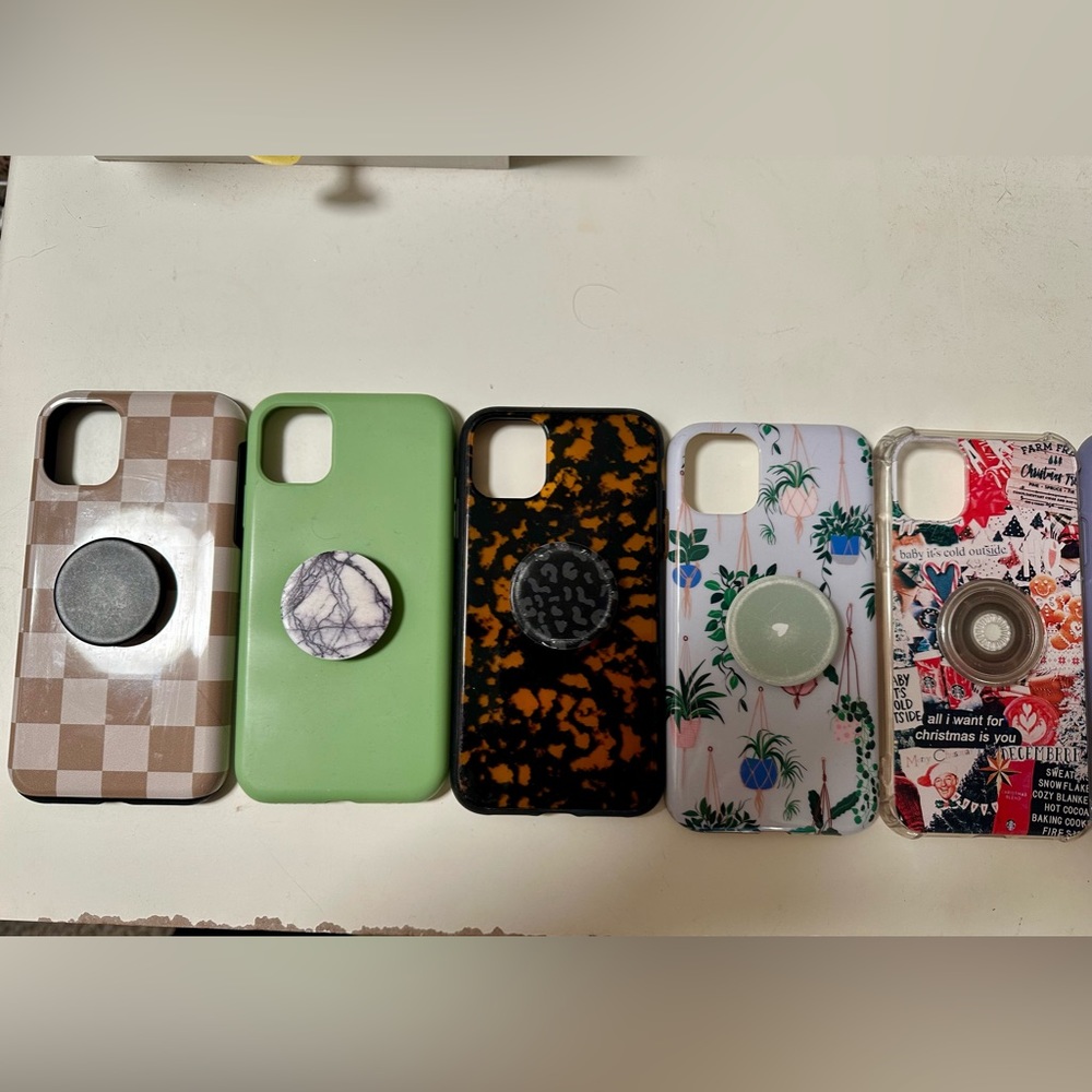Phone cases/popsockets